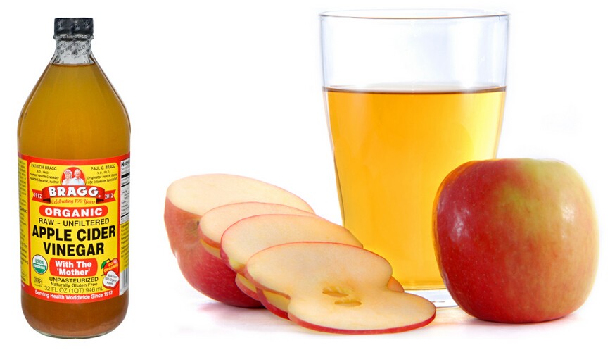 Apply Apple Cider Vinegar to remove shoulder acne