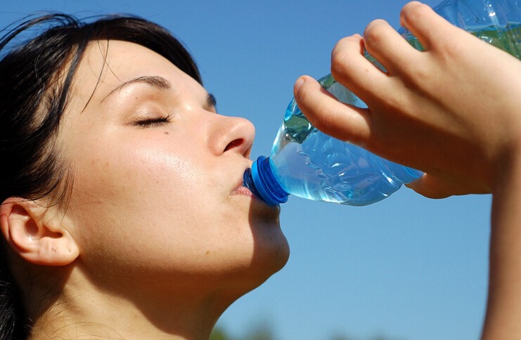 Drink Water to get rid of puffy eyes