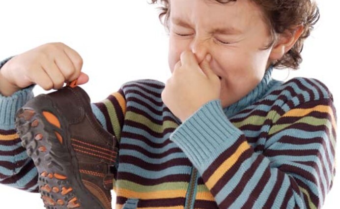 10 Simple Homemade Tips to Get Rid of Shoe Odor