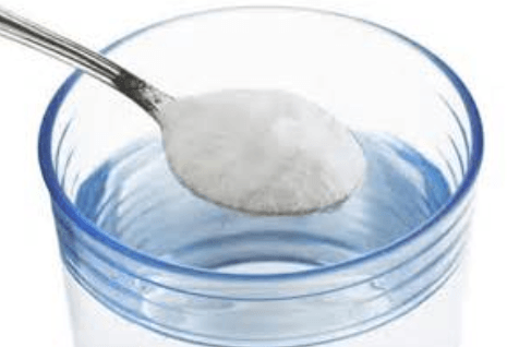 Use Salt Water to get rid of puffy eyes