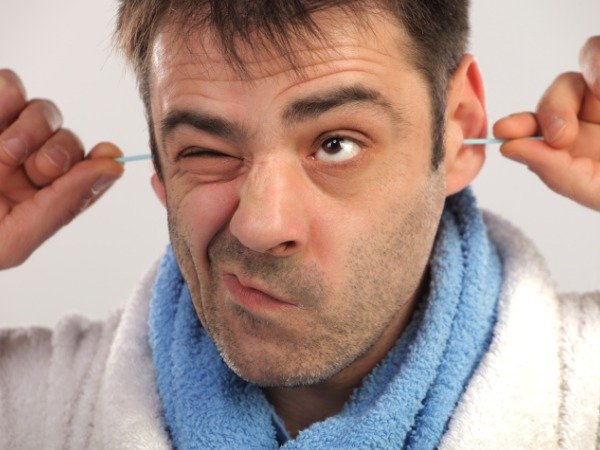 14 Easy Ways to Get Rid of Ear Wax Effectively