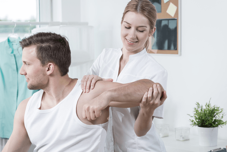 How to Pop Your Shoulder Like a Chiropractor