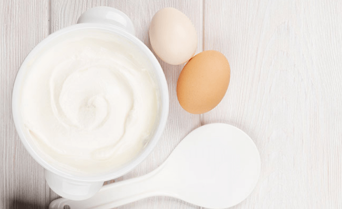 Homemade Egg White and Yogurt Face Mask