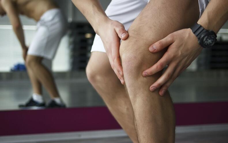 Knee Pain in Left or Right Side Causes with Treatments