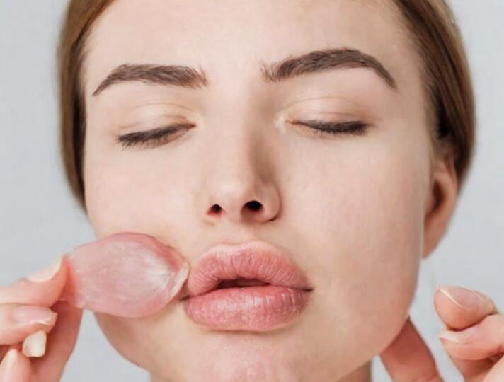 Natural Remedies to Get Rid of Swollen Lips