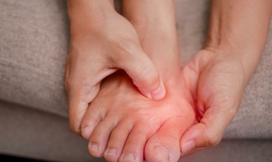 Pain on Top of Big Toe Joint:12 Common Causes
