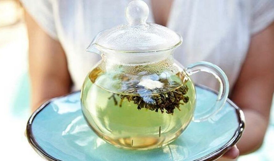 16 Amazing Health Benefits of Green Tea for Women