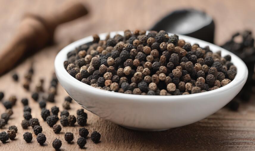 How to Eat Black Pepper